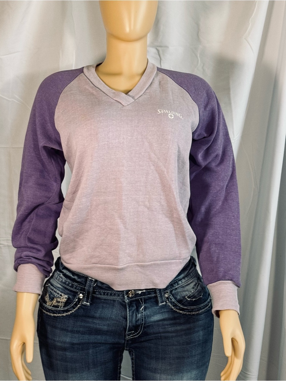 Vintage 80s Spalding V-Neck Raglan Pullover Sweatshirt | Purple S